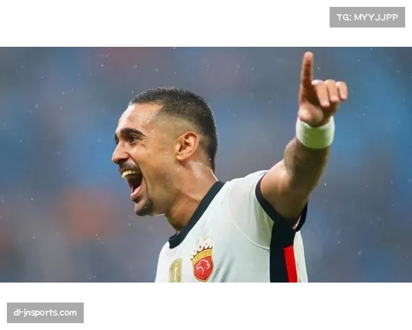 法比奥末轮大四喜 斩获本赛季中超金靴荣誉