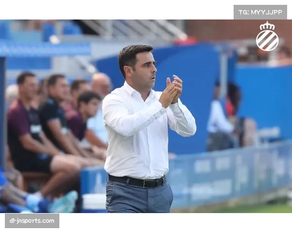 帕尔默关键区域传球决策速度慢0.8秒 暴露年轻球员经验短板