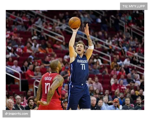 帕尔马头号射手佩莱格里诺预计首发,本赛季已直接贡献11分 帕尔马头号射手佩莱格里诺预计首发,本赛季已直接贡献11分